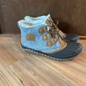 Sorel Out n About Plus Waterproof Duck Womens 8.5